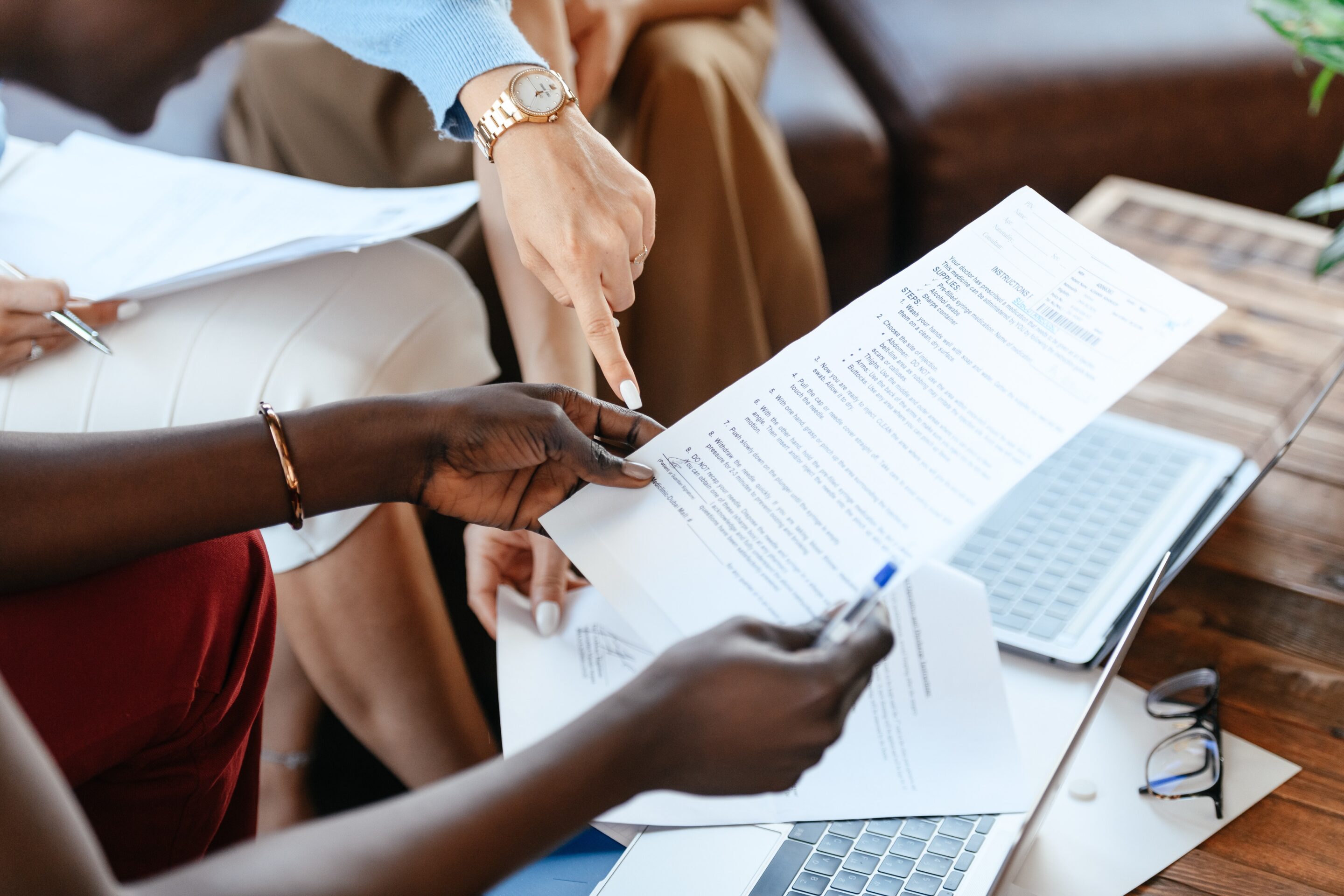 Simplicité et Efficacité : Le Processus de Signature de Contrat de Travail en Ligne