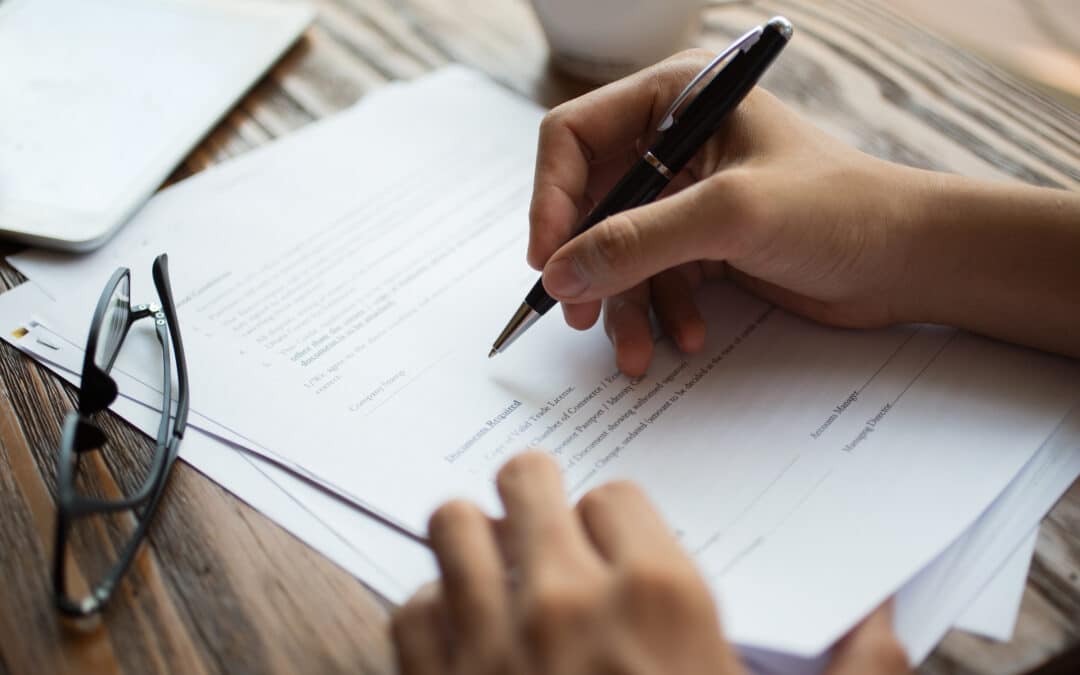 Bien Préparer sa Signature de Contrat de Travail : Ce qu’il Faut Savoir